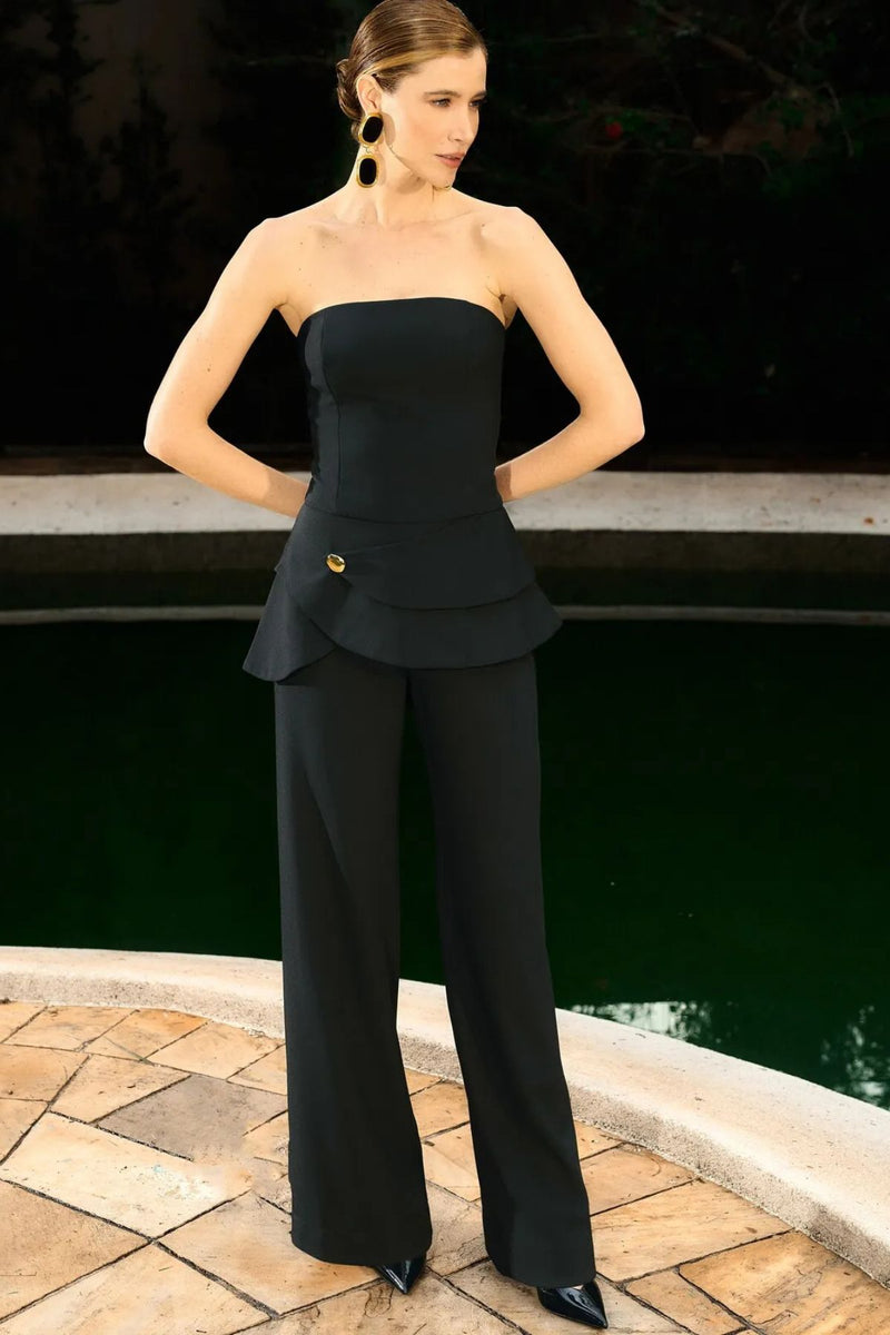 MACACÃO PEPLUM COM TRANSPASSE