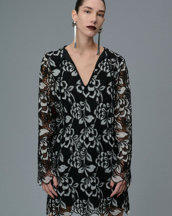 VESTIDO FLORAL CURTO ESSENCIALE