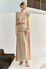 CONJUNTO BLUSA COM OMBREIRA E SAIA COM PALA DRAPEADA