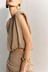 CONJUNTO BLUSA COM OMBREIRA E SAIA COM PALA DRAPEADA