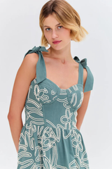 VESTIDO MIDI VERDE COM BORDADO OFF WHITE E LAÇOS NOS OMBROS PATBO