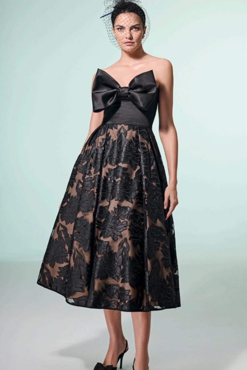 VESTIDO MIDI COLO A MOSTRA LAÇO