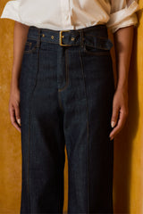 CALÇA JEANS NERVURA CINTO