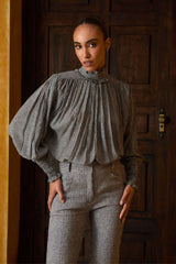 BLUSA GOLA ALTA LASTEX PUNHO PIED DE POULE