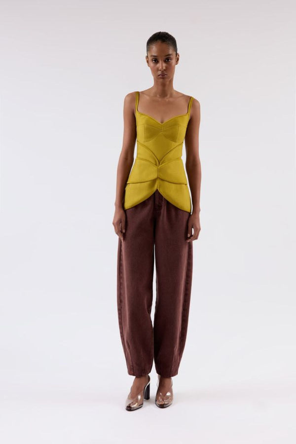 BLUSA RECORTES CURVA OCRE
