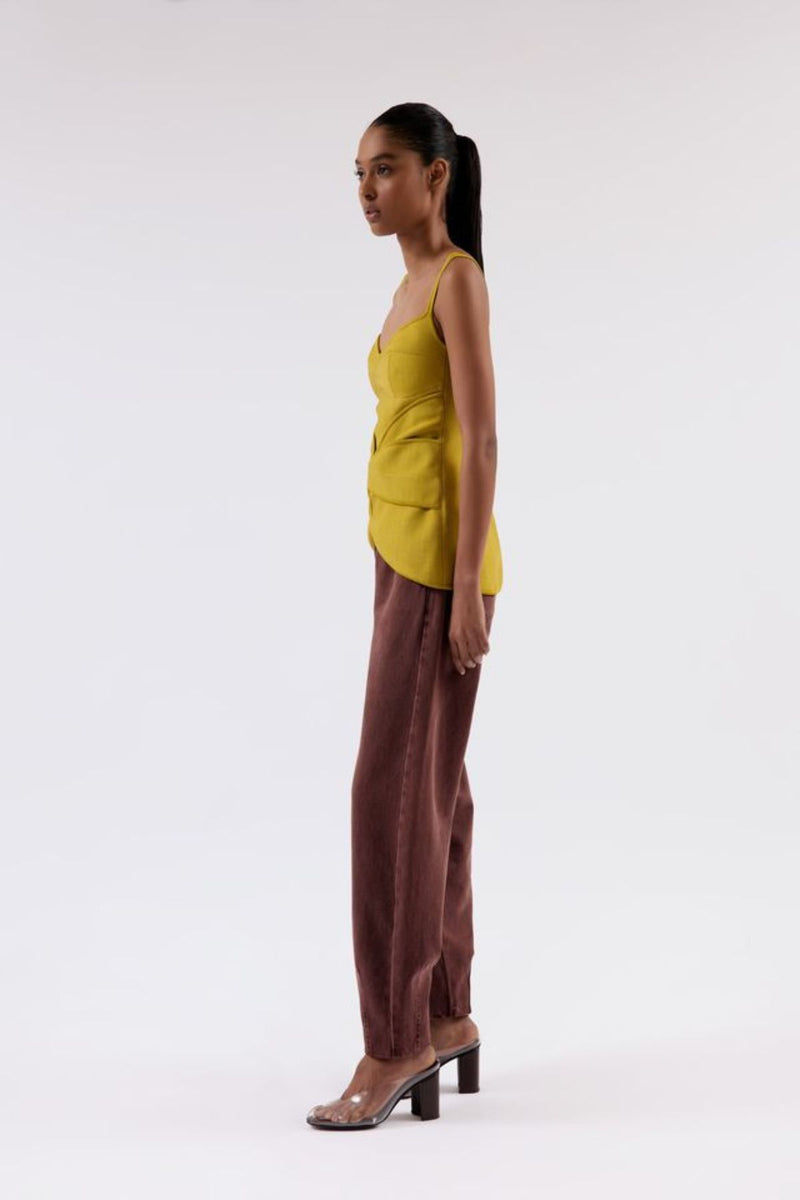 BLUSA RECORTES CURVA OCRE
