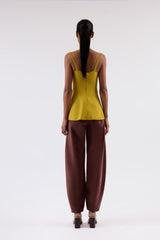 BLUSA RECORTES CURVA OCRE