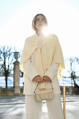 CAPA /PONCHO TRICOT OFF WHITE