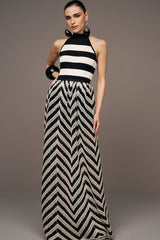 SAIA LONGA BORDADA TELA CROCHET