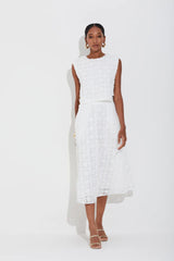 SAIA EM TULE BORDADO BRANCO