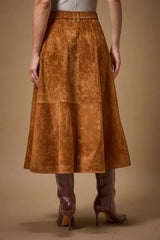 SAIA MIDI SUEDE ABOTOAMENTOS HIGHLINE