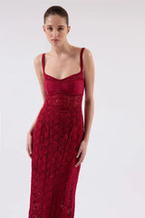 VESTIDO LONGO COM BABADO GUIPURE FLORAL RAFAELA FRAMBOESA