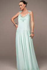 VESTIDO COM DETALHE RENDA DECOTE E OMBRO VERDE ÁGUA