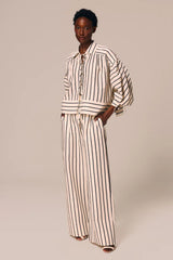 CAMISA MANGA AMPLA ETERNO LISTRADO OFF E PRETO