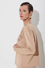 CASACO MANGA LONGA EM TRICOT BORDADO