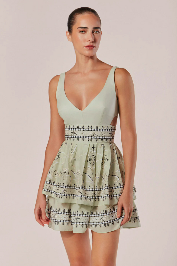 VESTIDO CURTO BABADOS BORDADO ZEFIRO VERDE