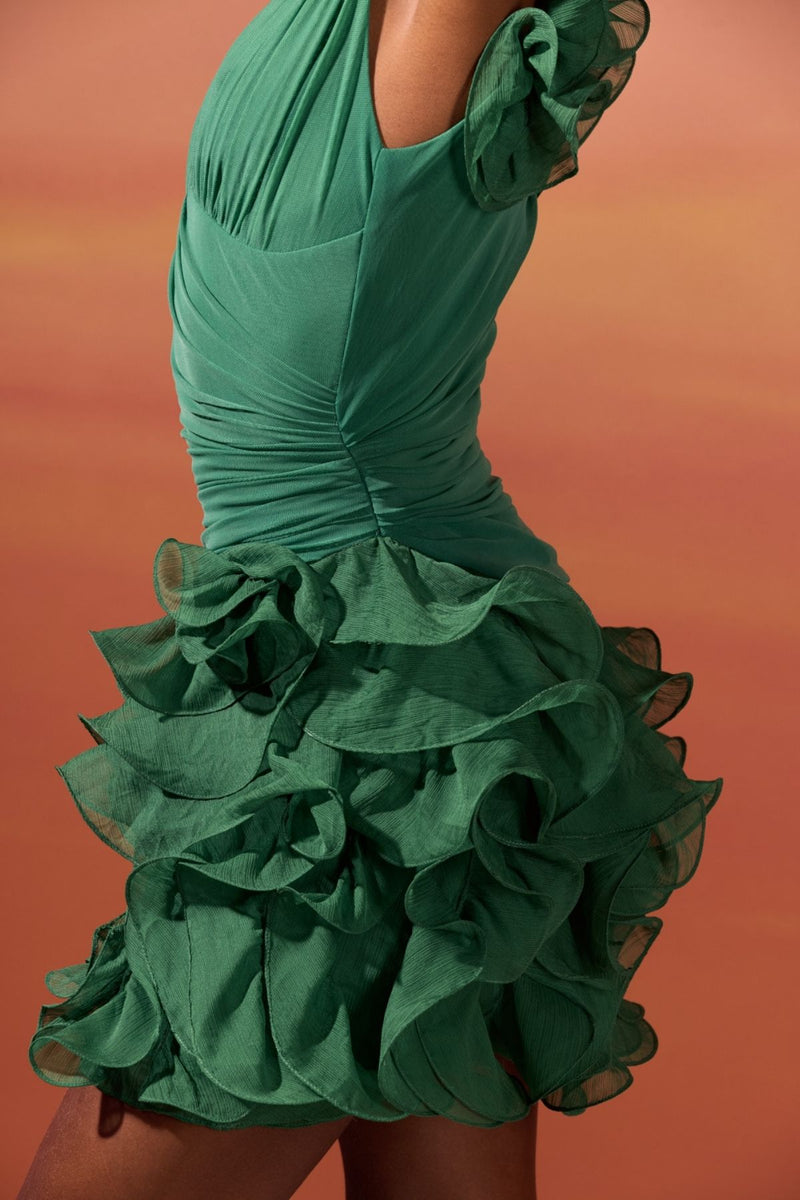 VESTIDO CURTO PATBO TULE BABADOS VERDE