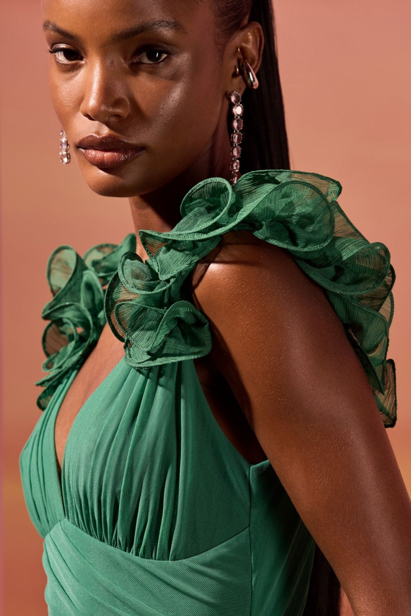 VESTIDO CURTO PATBO TULE BABADOS VERDE