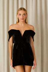 VESTIDO CURTO EVA VELUDO PRETO