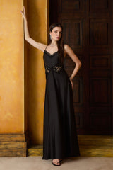 VESTIDO LONGO DETALHE RENDA PRETO