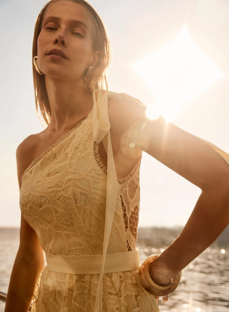 VESTIDO MIDI GUIPIR AMARELO